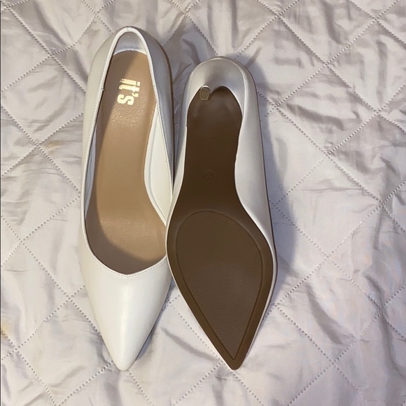 Heels - Picture 2 of 3